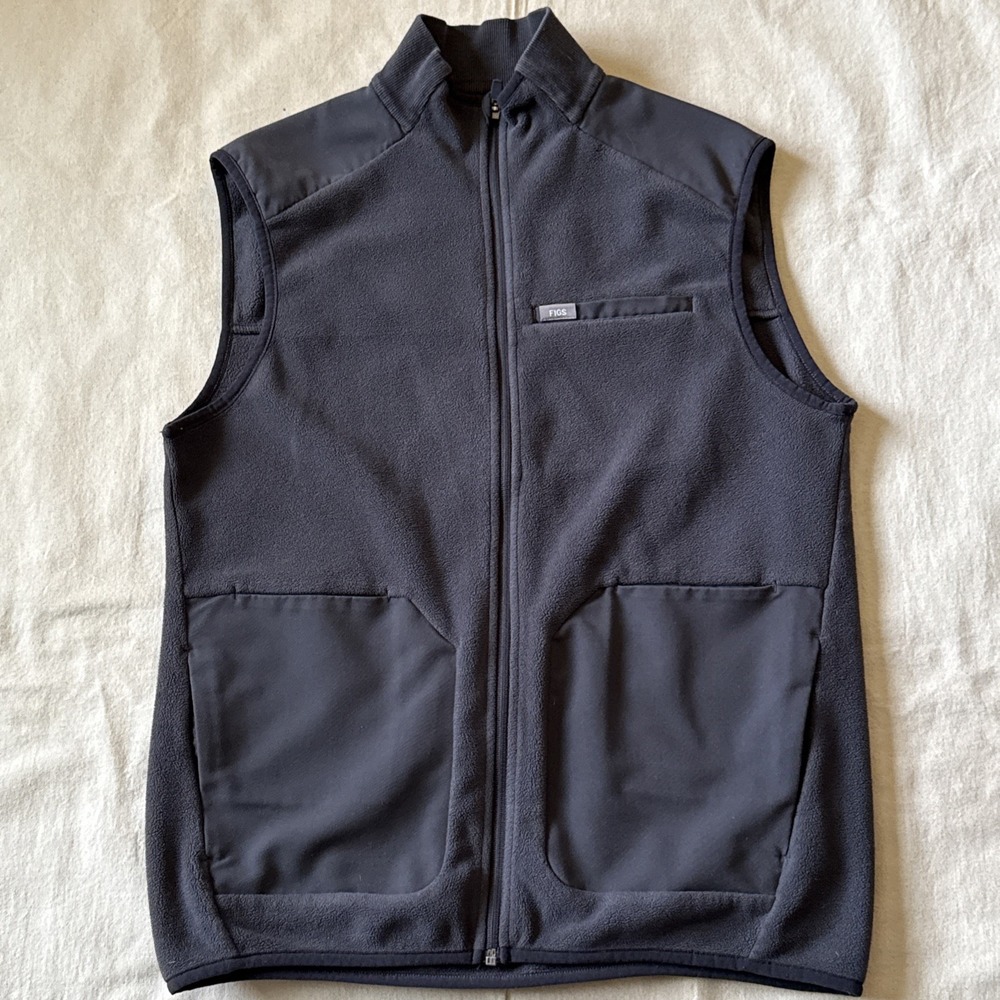 Figs Mens On Shift Fleece Full Zip Vest Gray Primaloft Mock Neck Sz M